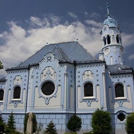 Lucas - Self Check-in